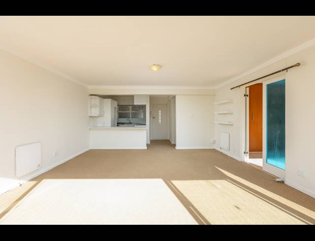 2 BEDROOM APARTMENT RENTED IN THREE ANCHOR BAY